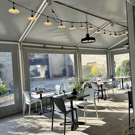 Hotel Restaurant Le Clos De L 'Ancien Pressoir Commes ภายนอก รูปภาพ
